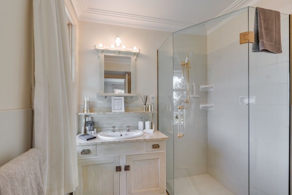 Panoramic Suite, 1 King Bed, Ensuite (Suite 2)