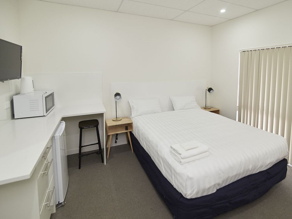 Three Palms Lodge Deluxe Double Ensuite Room 3