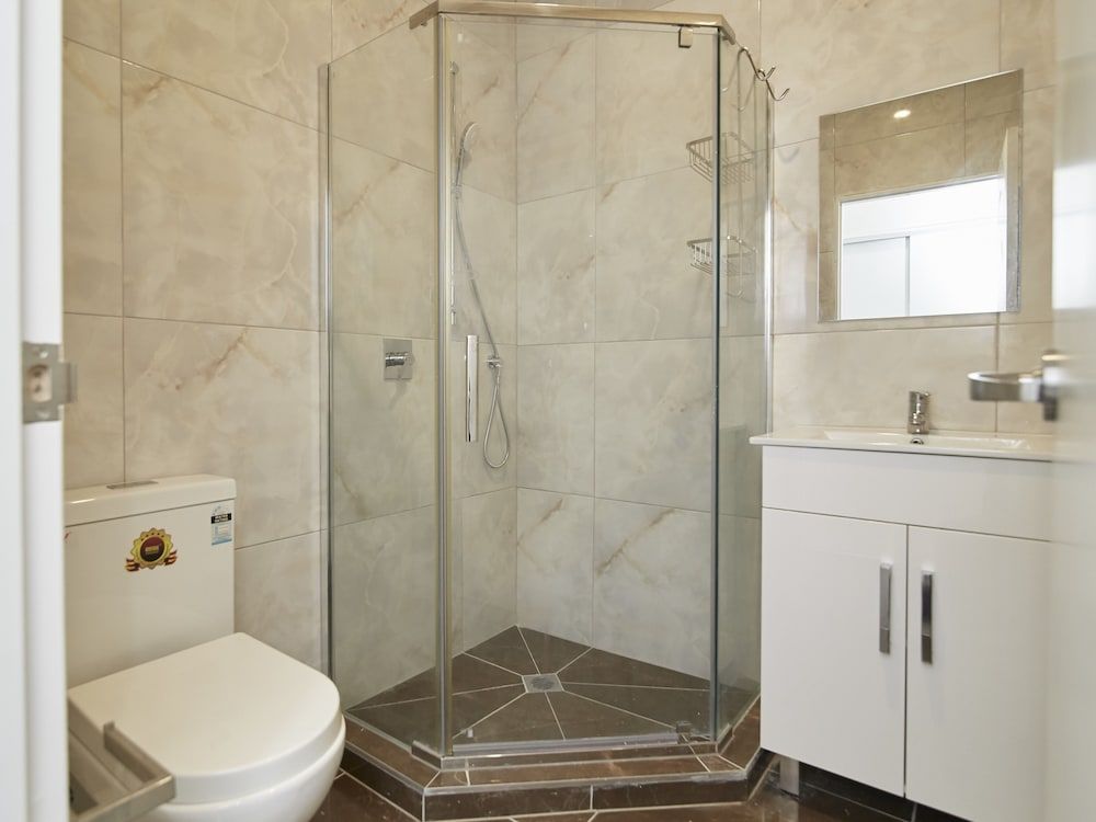 Three Palms Lodge Deluxe Double Ensuite Room 6