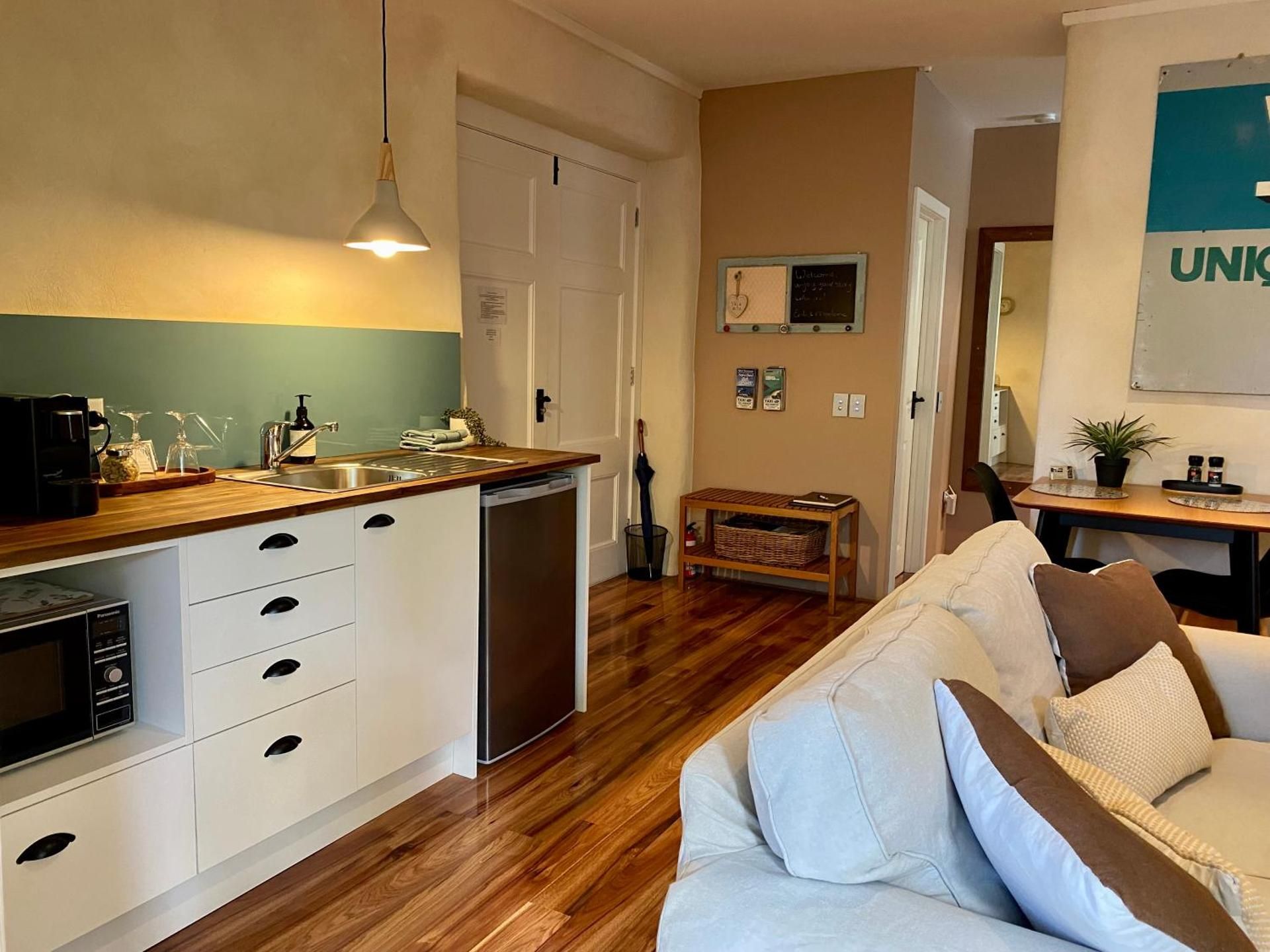 Luxury One-Bedroom Suite