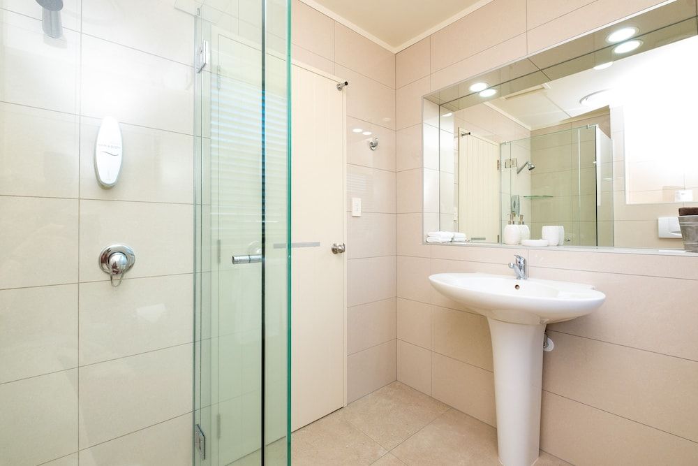 Motel de la Mer Executive Spa Suite 4