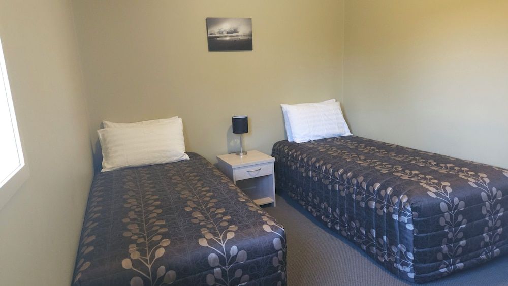 2 Bedroom Deluxe Apartment