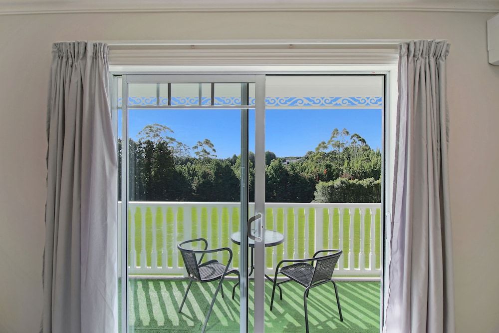 Kerikeri Park Lodge Deluxe Studio, Terrace, Garden View 5