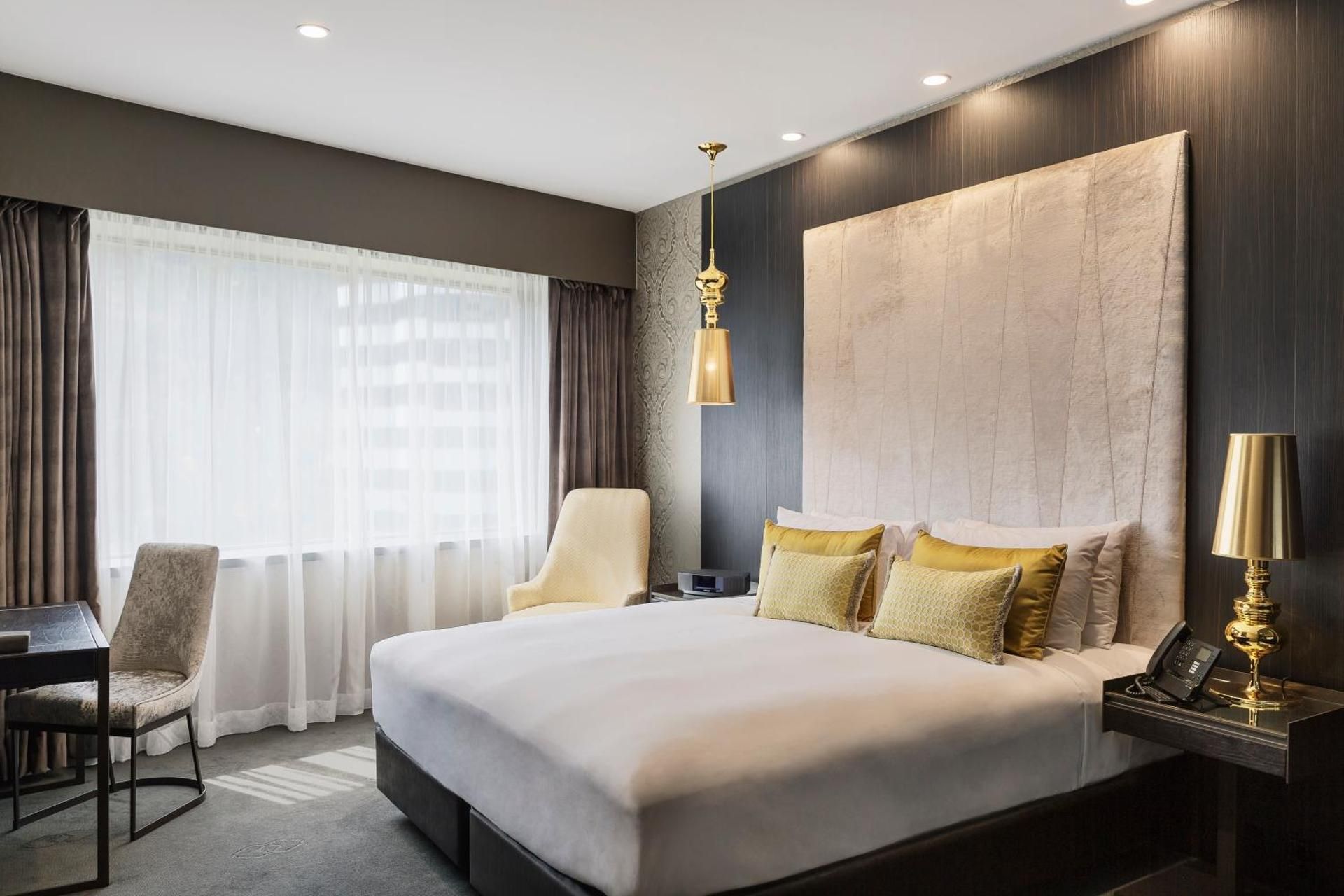 Superior Room 1 Queen Bed