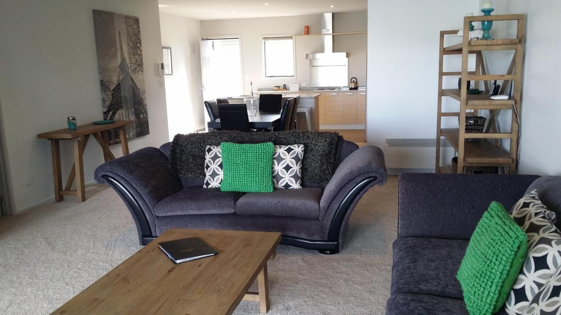 One-Bedroom Suite - Water Front
