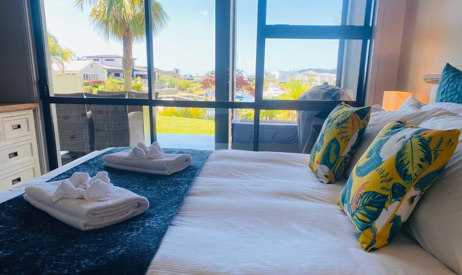 One-Bedroom Suite - Water Front