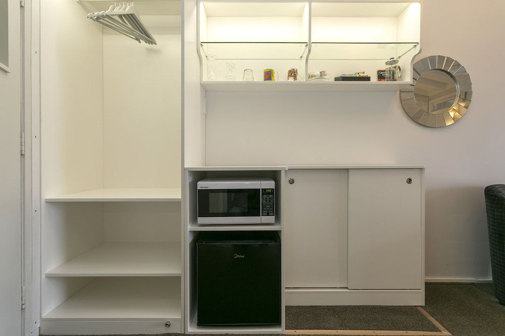 Taupo Thermal Motel & Spa - Adults Only Deluxe Studio, 1 Queen Bed, Hot Tub, Ground Floor 13