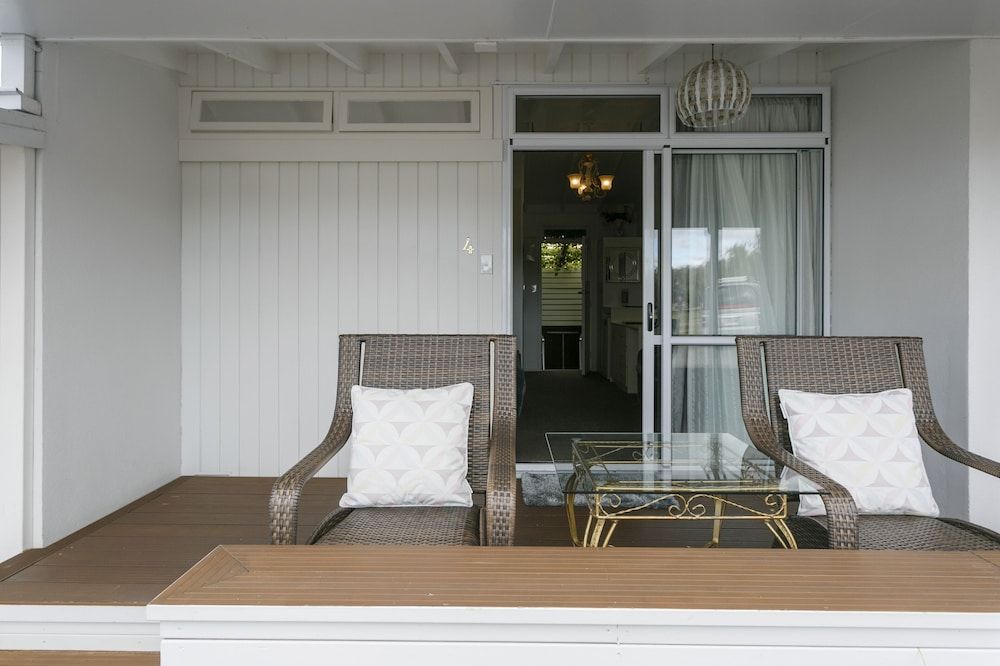 Taupo Thermal Motel & Spa - Adults Only Deluxe Studio, 1 Queen Bed, Hot Tub, Ground Floor 8