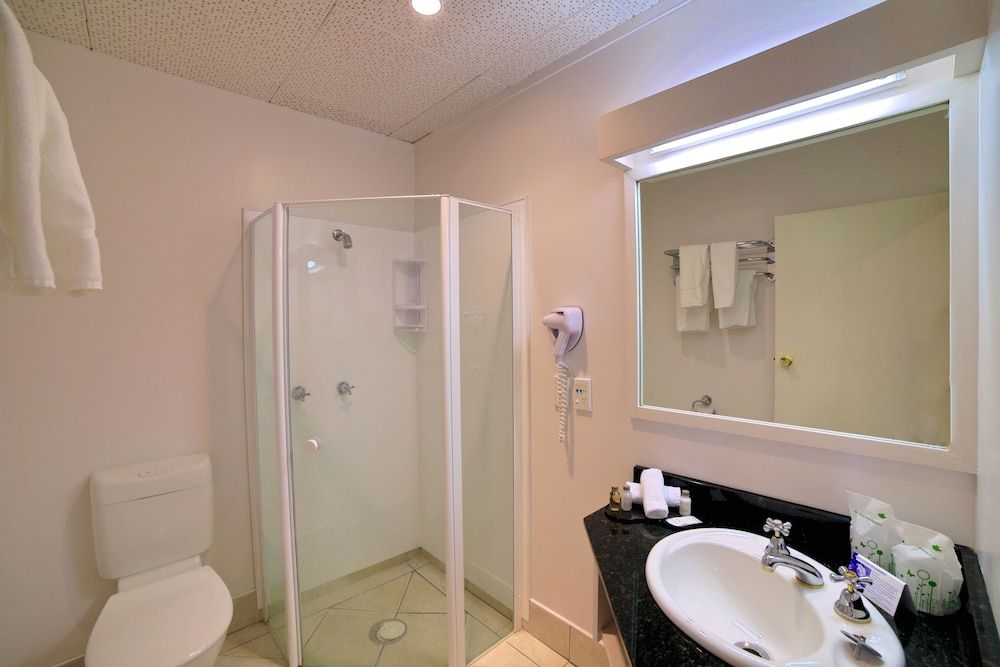 Brentwood Hotel Superior Double 4