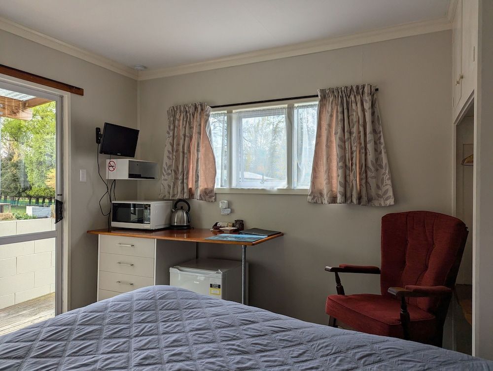 Burkes Pass Country Motel Standard Studio, 1 Queen Bed