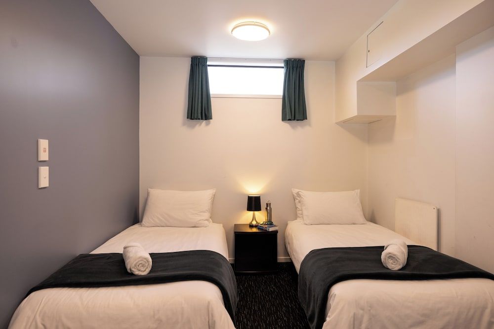 Haka House Bay of Islands Twin Room 2