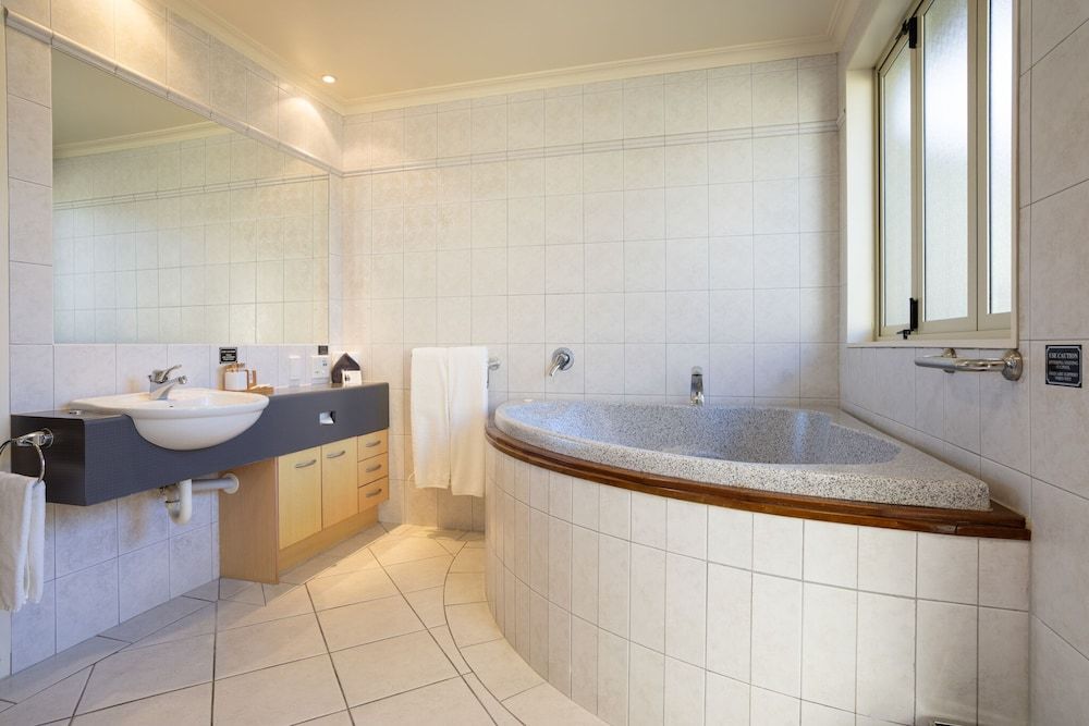 Regal Palms Resort Superior Twin Room 3