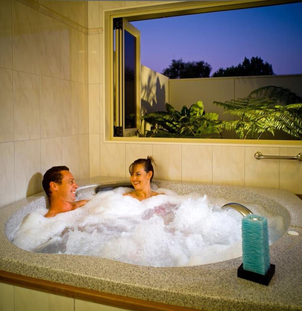 Jetted Tub