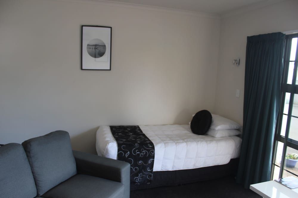 1 Bedroom Unit