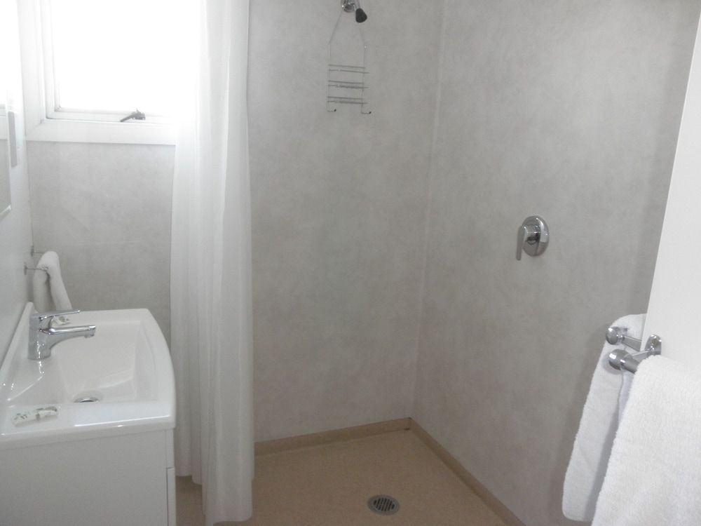 Mount Hutt Motels Standard Suite, 2 Bedrooms, Non Smoking, Kitchen (apartment) 3