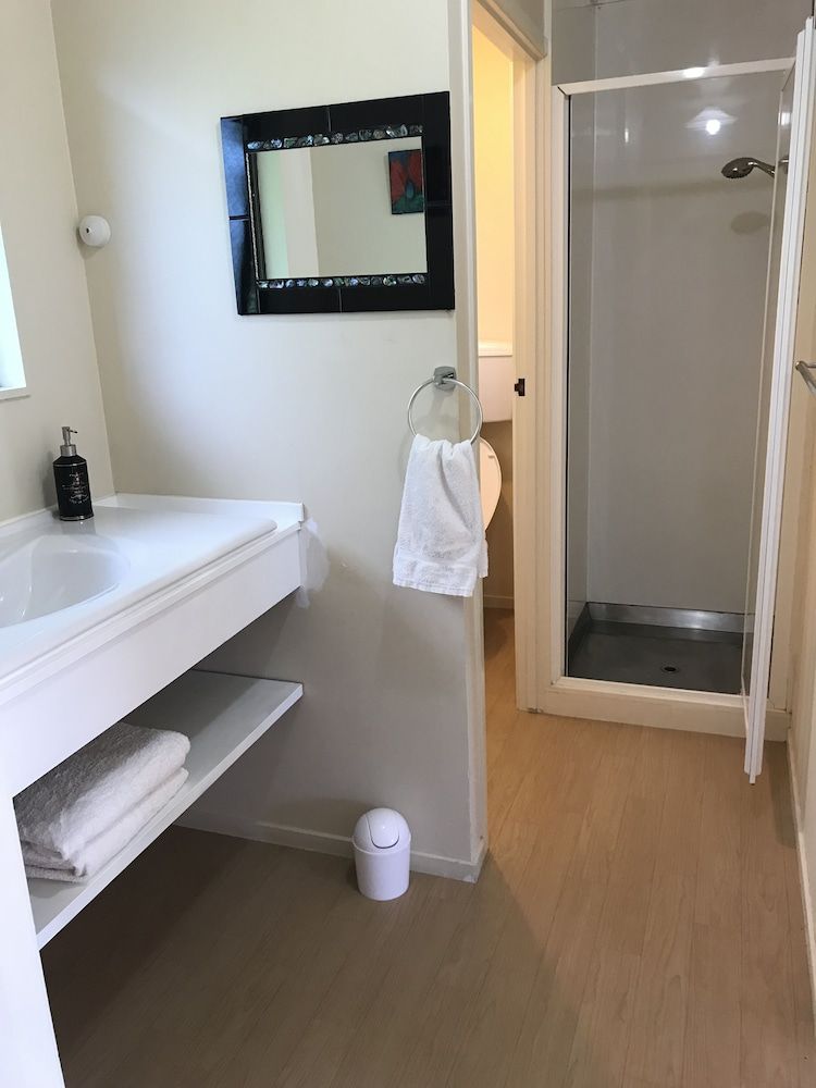 One Bedroom Apartment (Unit 3)