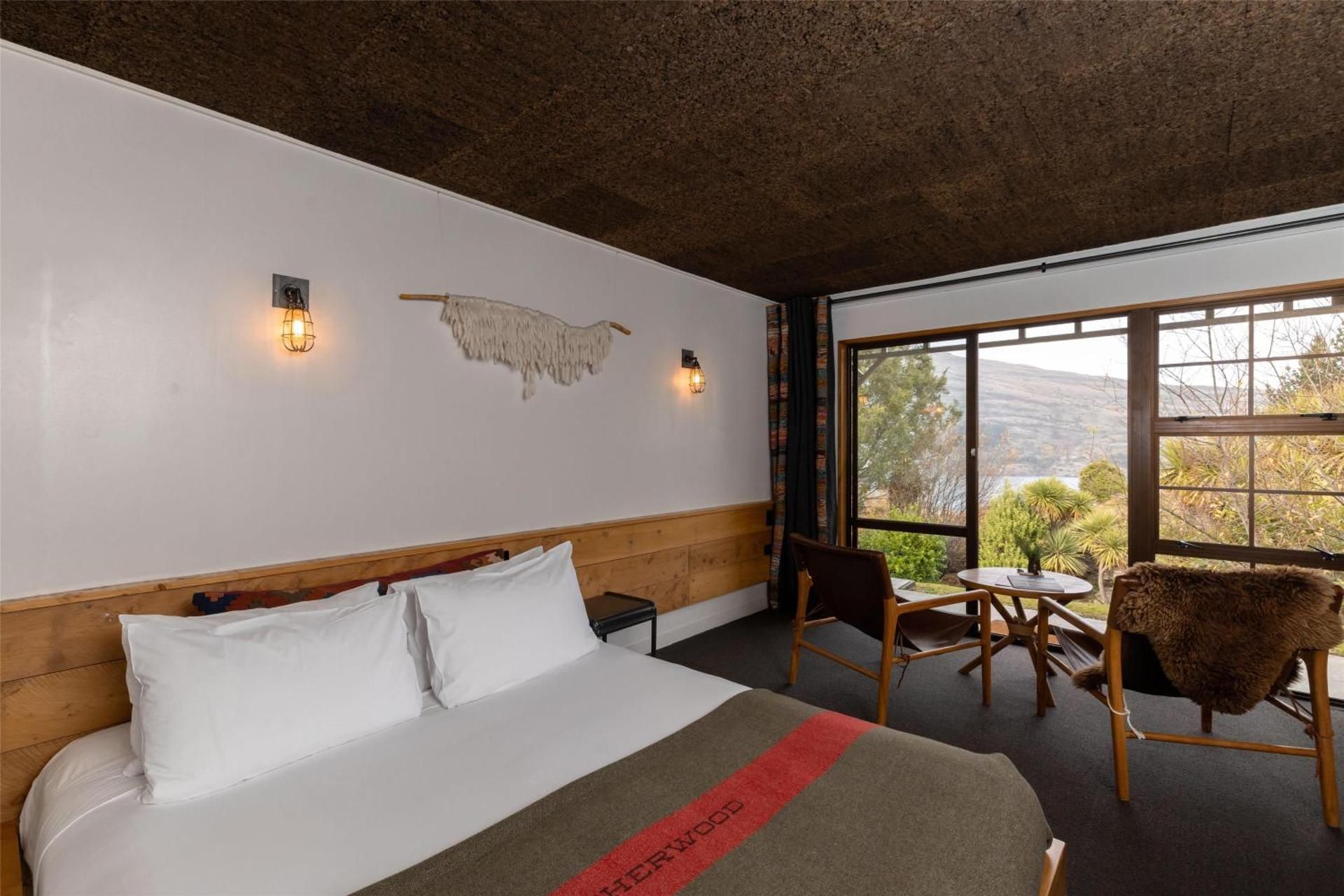 undefined Sherwood Queenstown 10