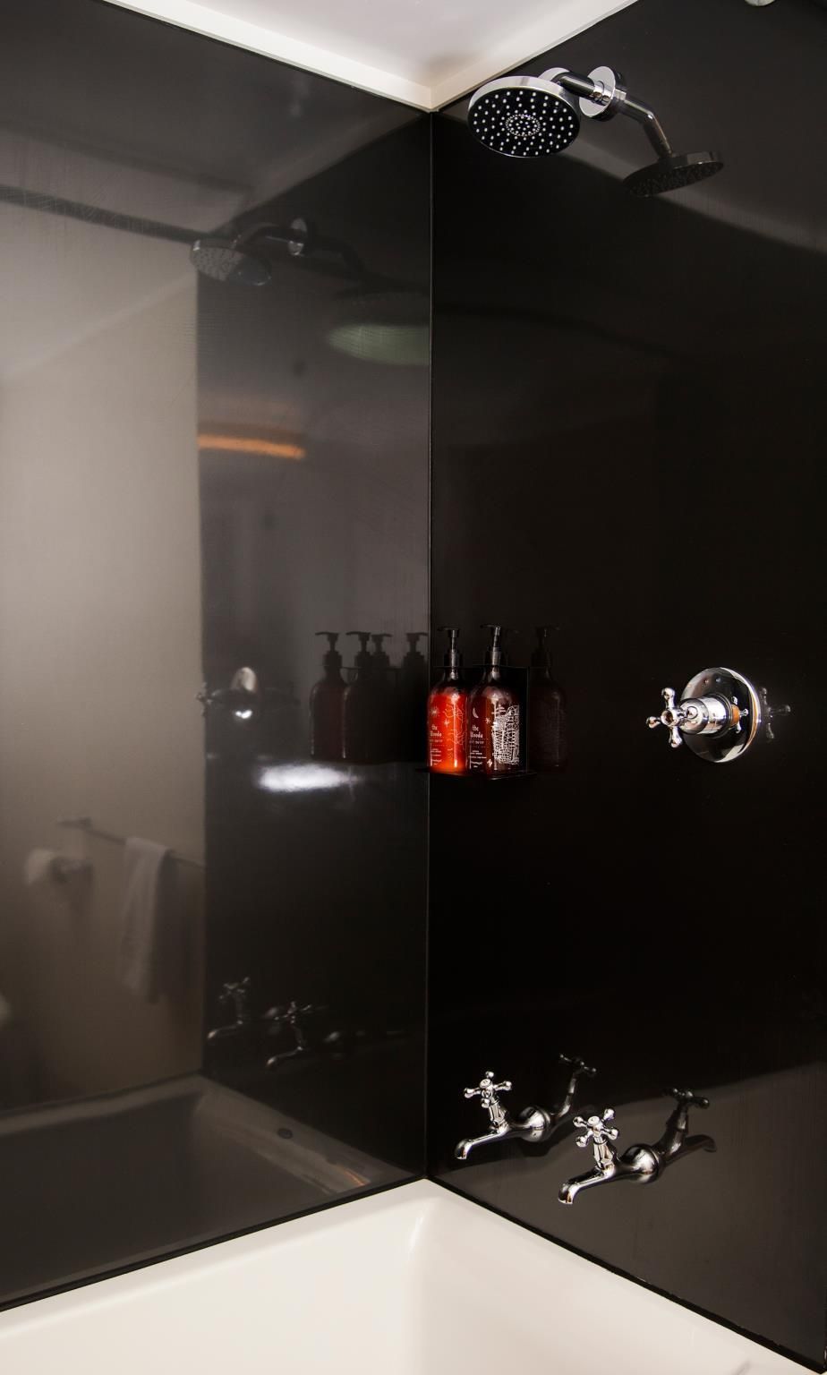 Mountain View Queen Room