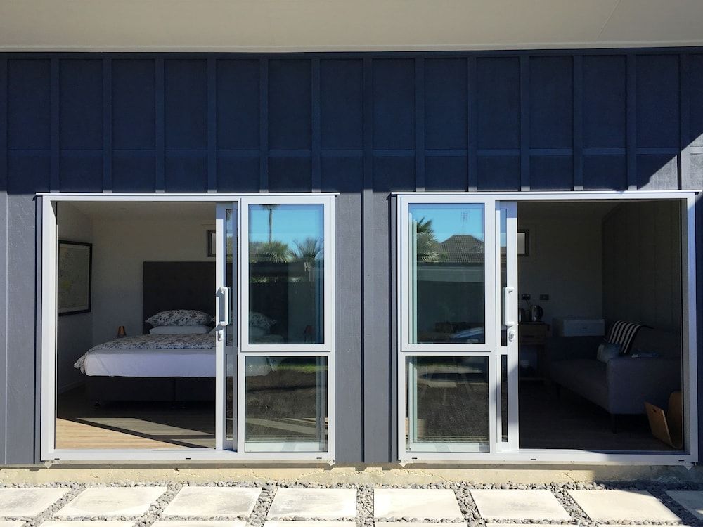 Kohi Beach Bed & Breakfast Premium Studio, Garden Area 2