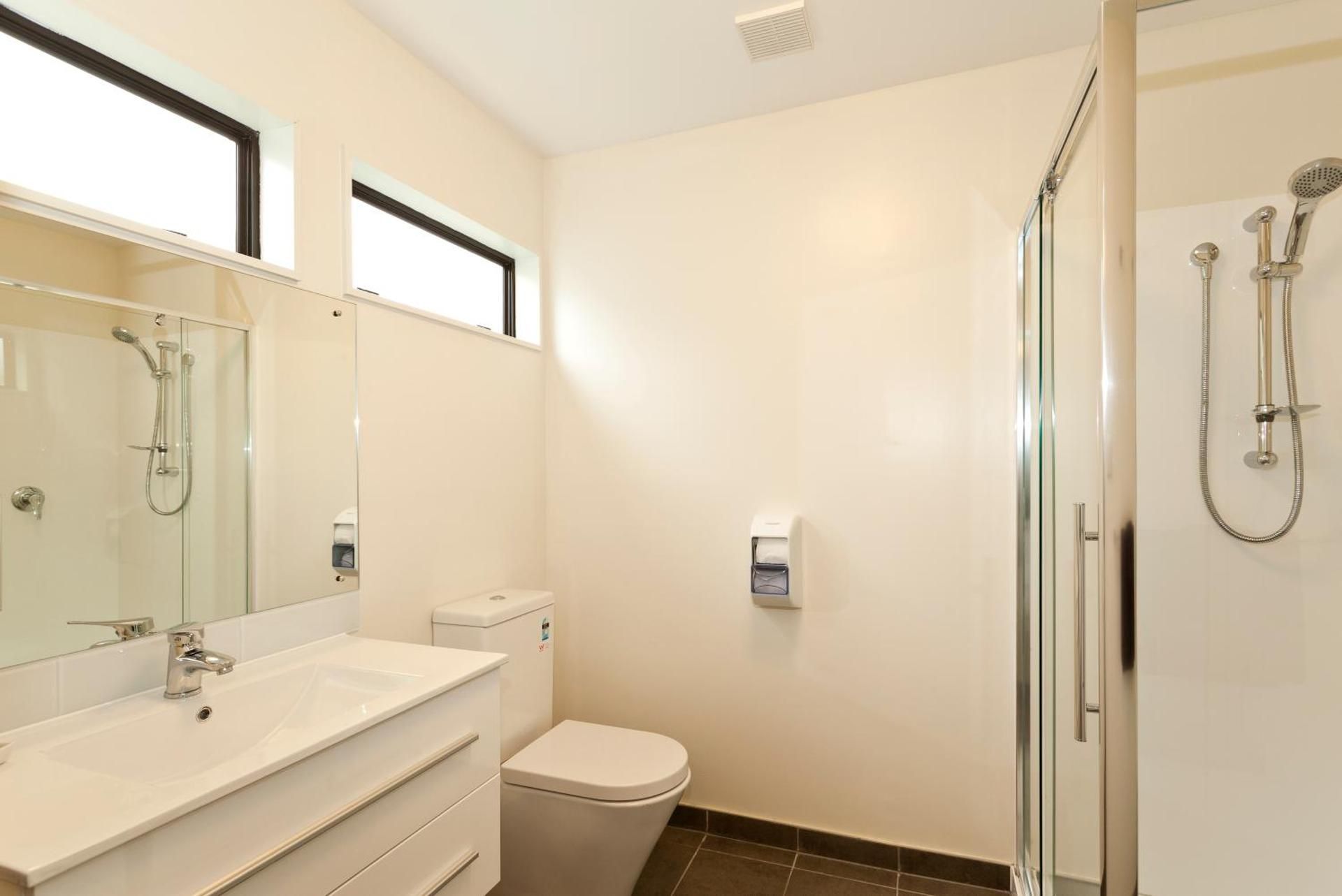 Superior Twin Studio