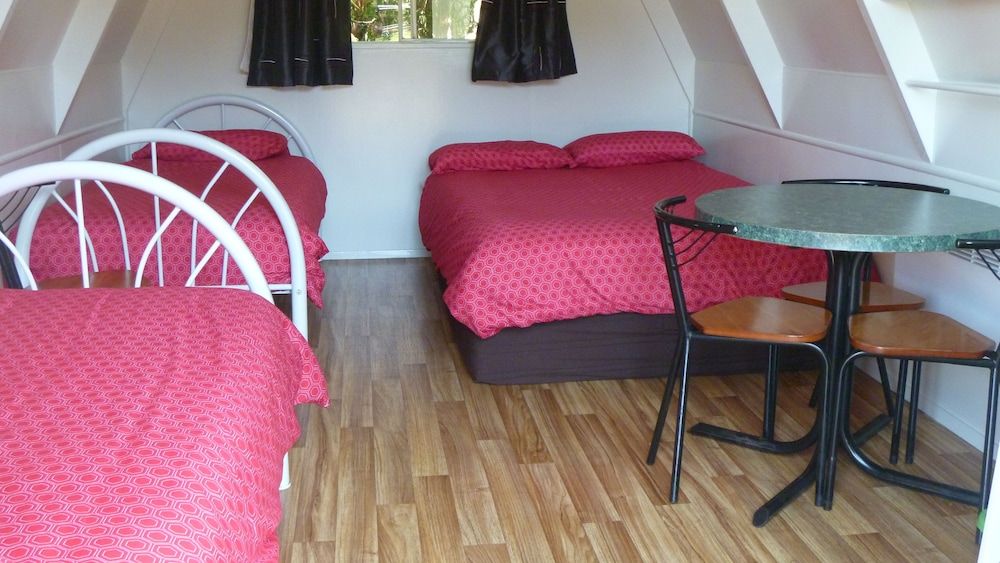 Standard Chalet, 1 Bedroom (Standard Chalets Sleeps4)
