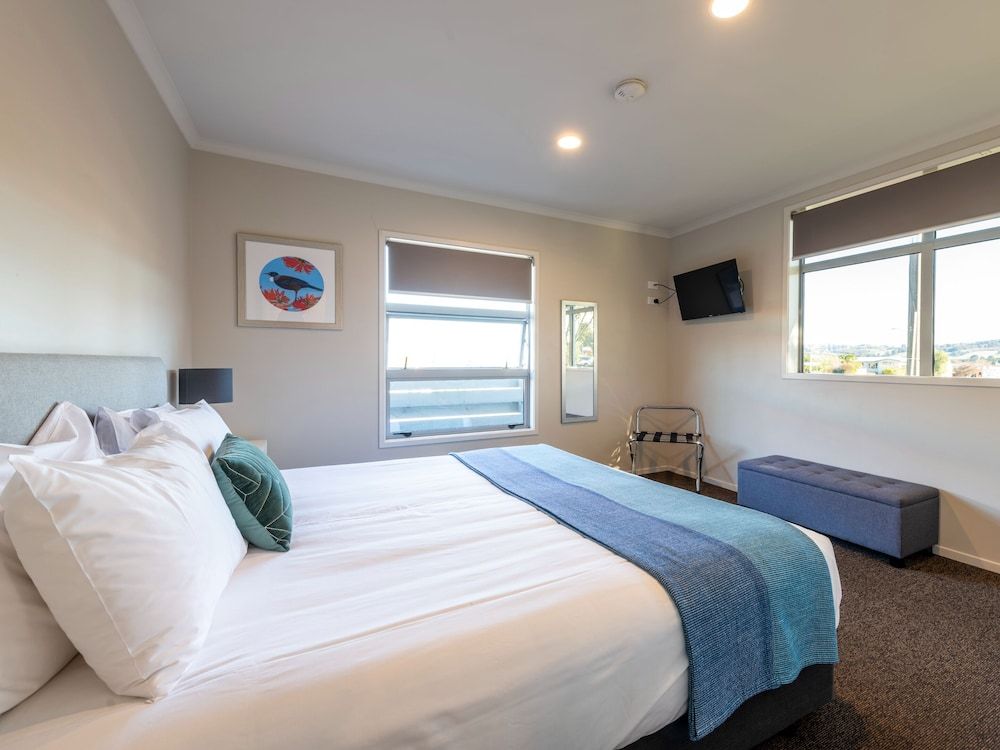 Lake Taupo Motor Inn Two Bedroom Luxury Suite 2