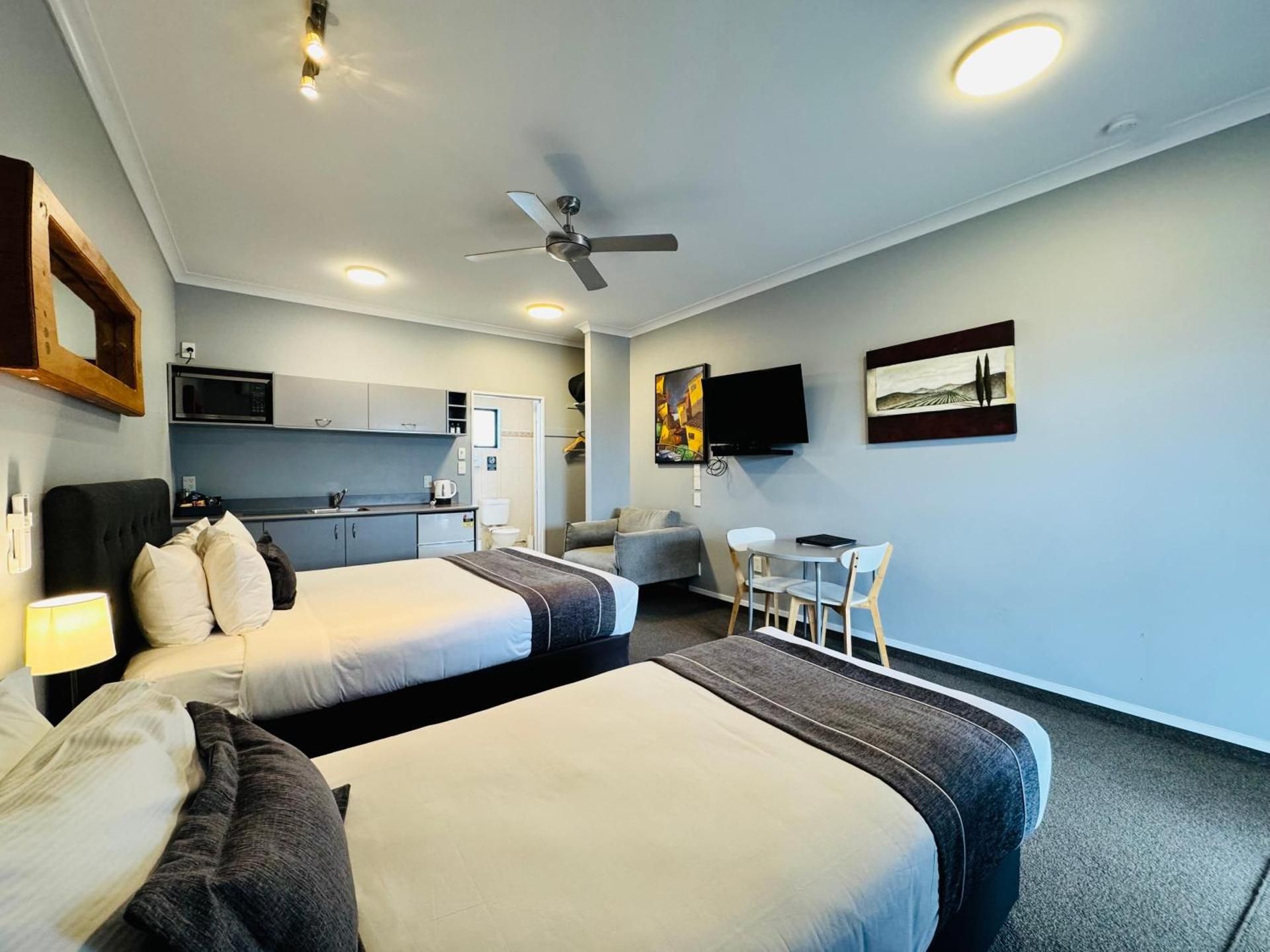 The Rocks Motel Standard studio