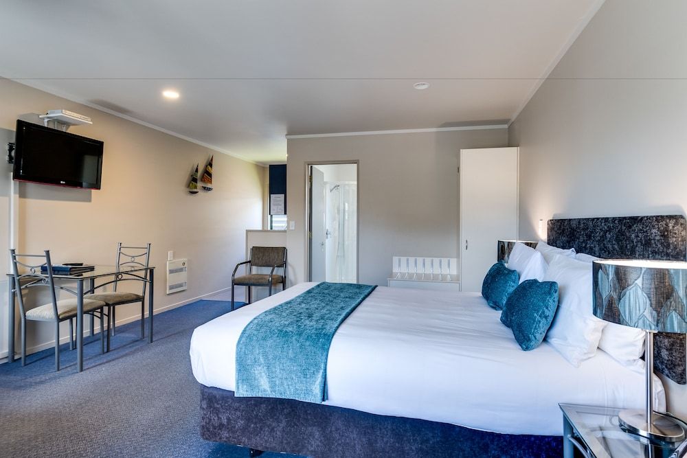 Standard Studio, Jetted Tub (Studio / Spa)
