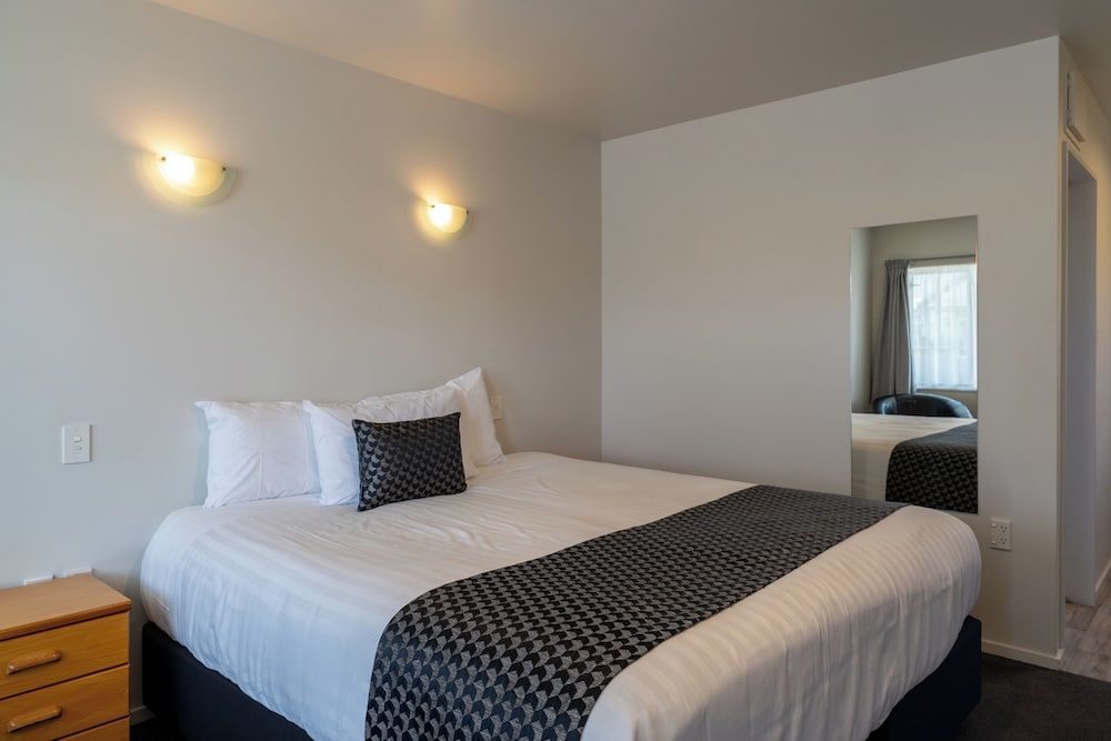 ASURE Gables Motor Lodge King Studio 2