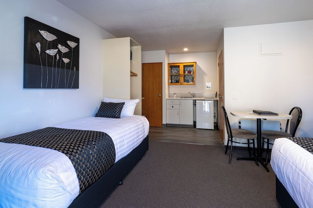 ASURE Gables Motor Lodge Studio Spa