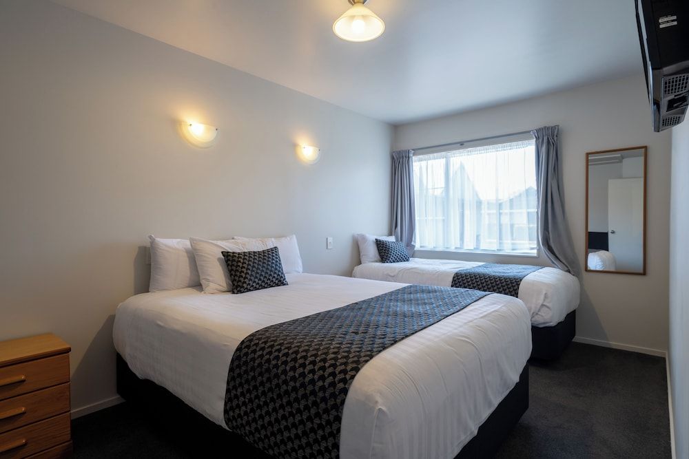 ASURE Gables Motor Lodge One Bedroom 3