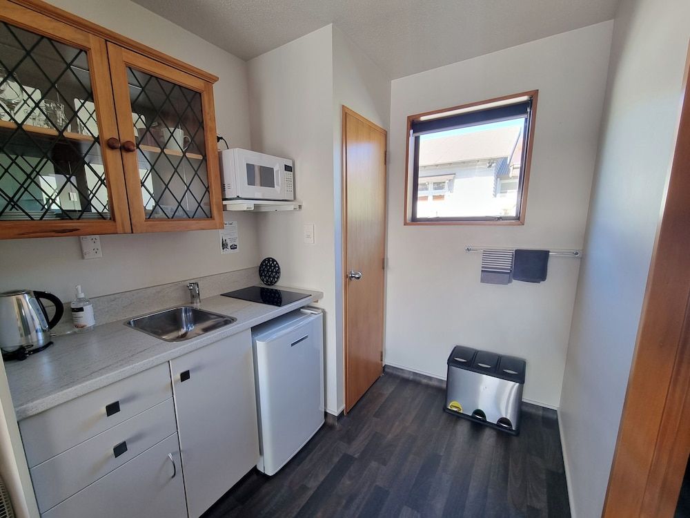 ASURE Gables Motor Lodge Studio Spa 6