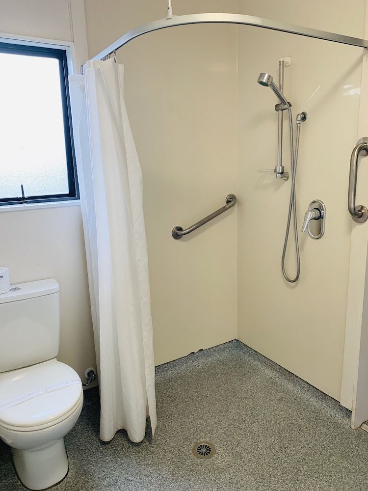 Kingswood Manor Motel Studio, Accessible, Ground Floor 4