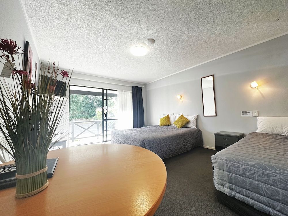 Kingswood Manor Motel Studio, Accessible, Ground Floor 3
