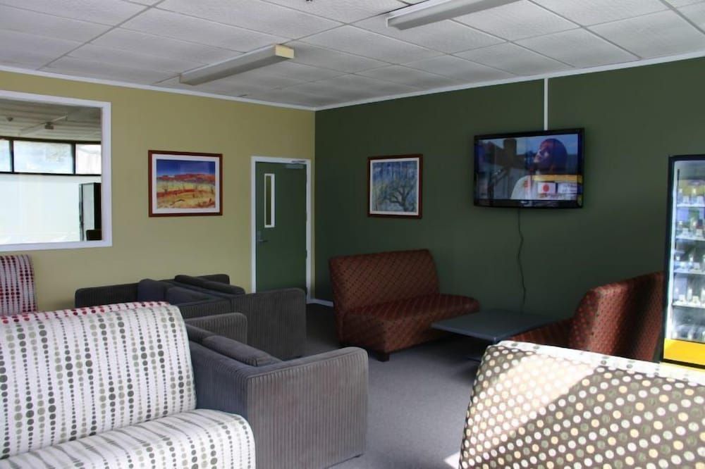 undefined Silverfern Backpackers 7