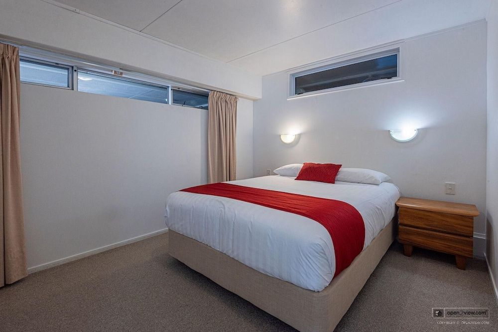 Austria Motel Apartment, 2 Bedrooms, Ground Floor