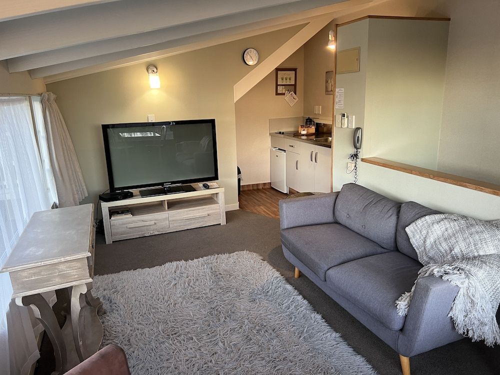 Cottage Mews Motel Lake End Apartment - Adults Only 15