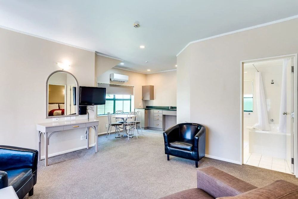 Cumberland Court Motel Family Room, Non Smoking, Kitchen (Family unit) 6