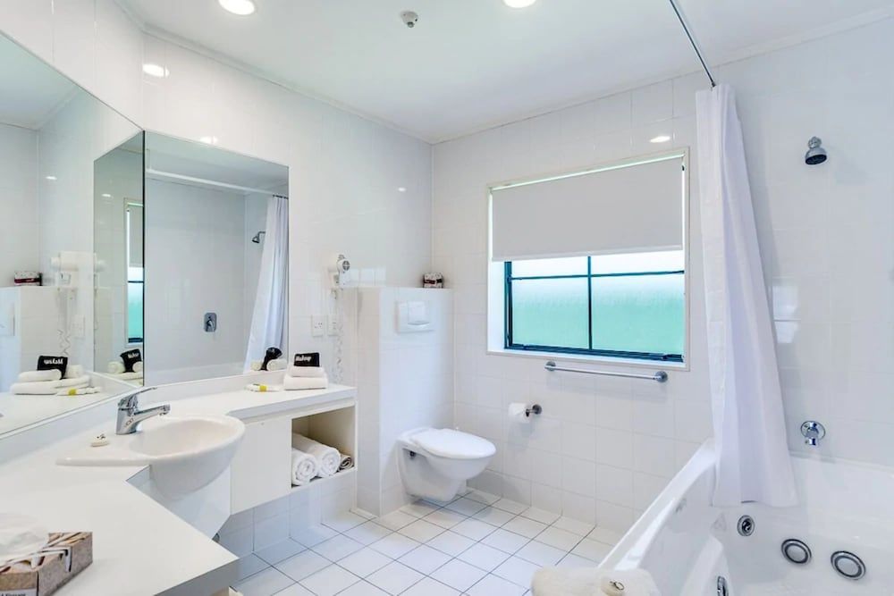 Cumberland Court Motel Family Room, Non Smoking, Kitchen (Family unit) 5