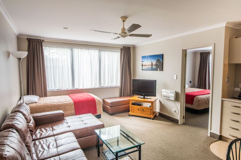 Premium Room, Multiple Beds, Kitchenette