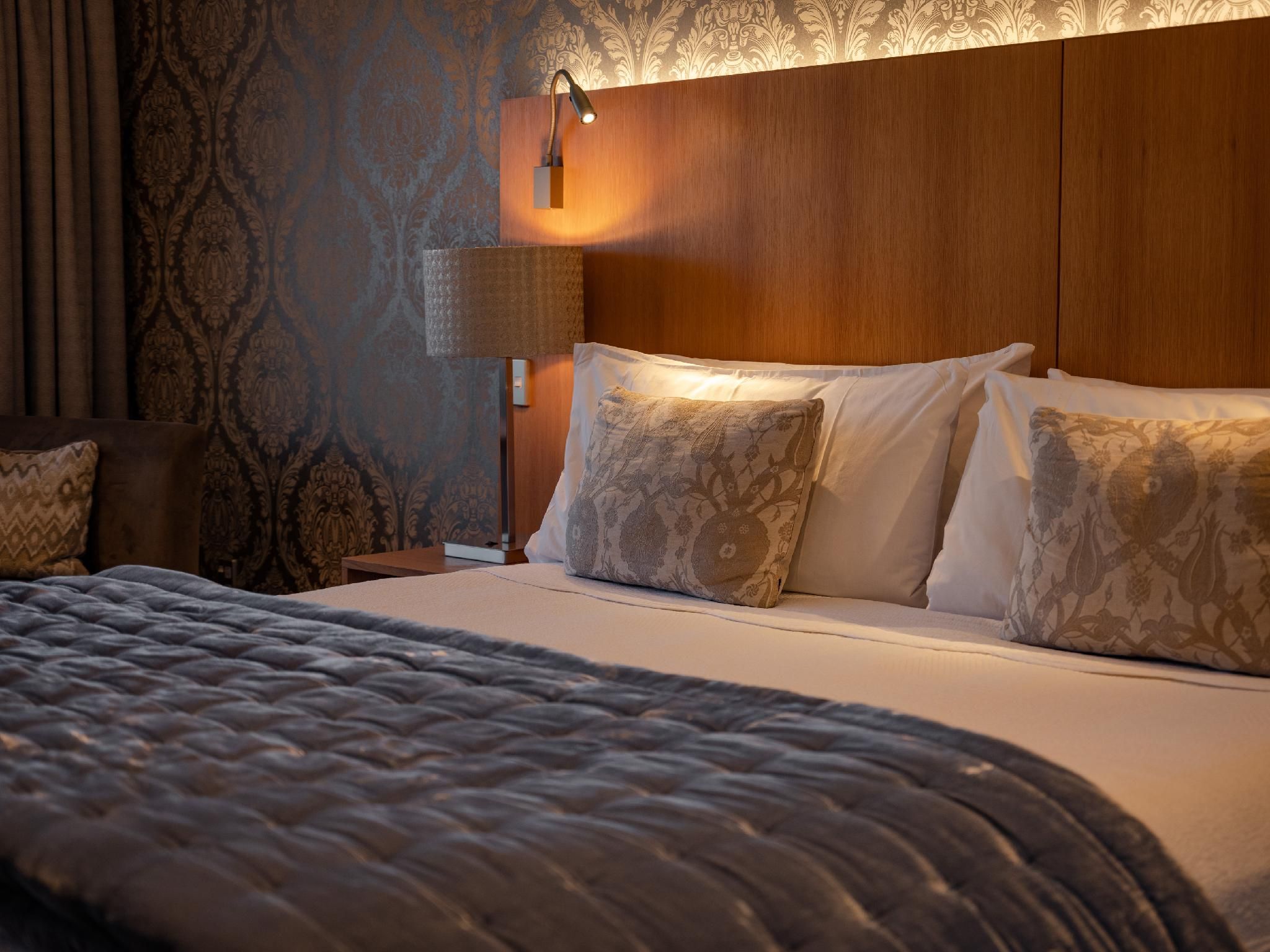 Porters Boutique Hotel & Conference Centre Deluxe Room 2