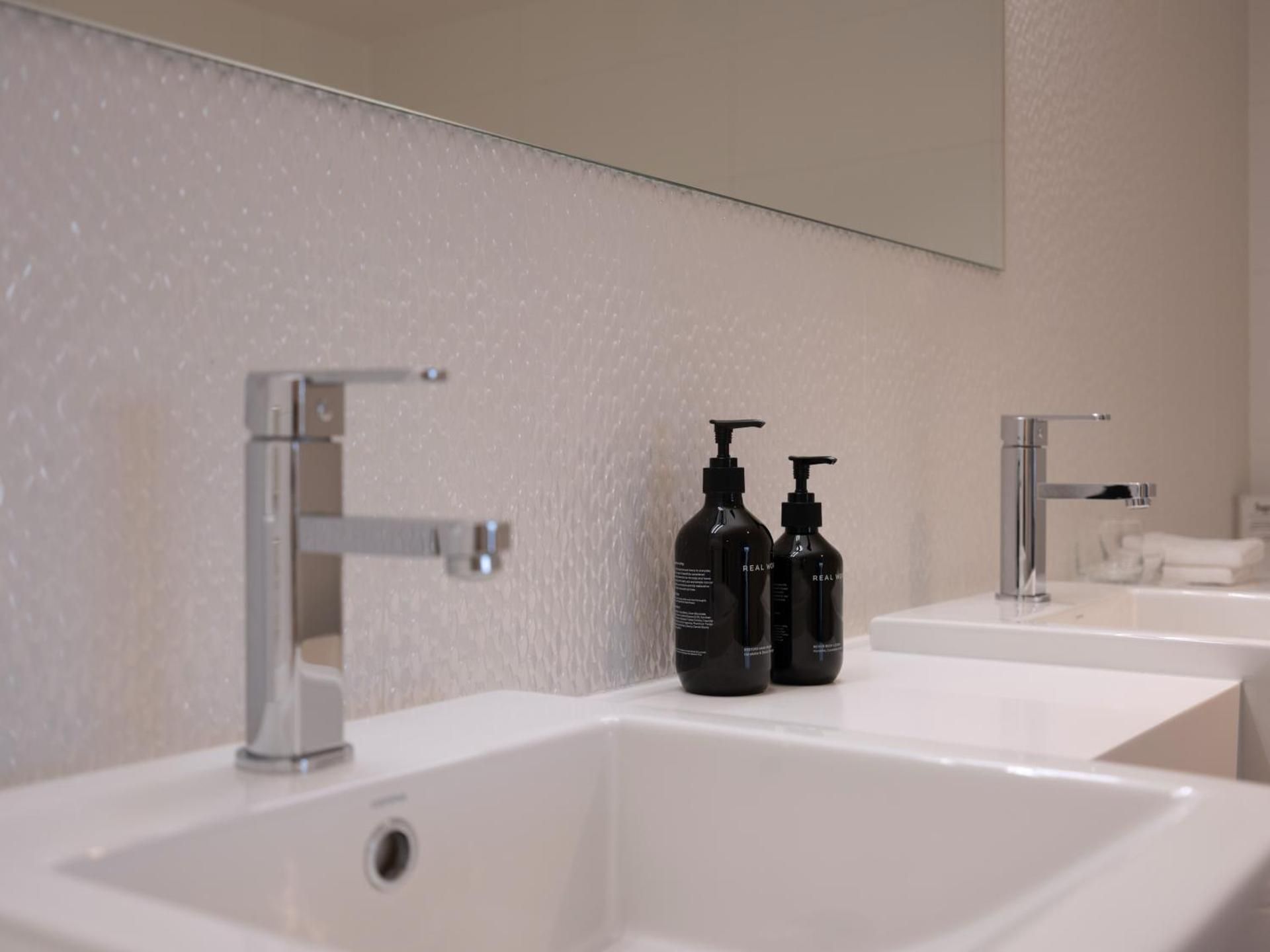 Porters Boutique Hotel & Conference Centre Superior King Room 3