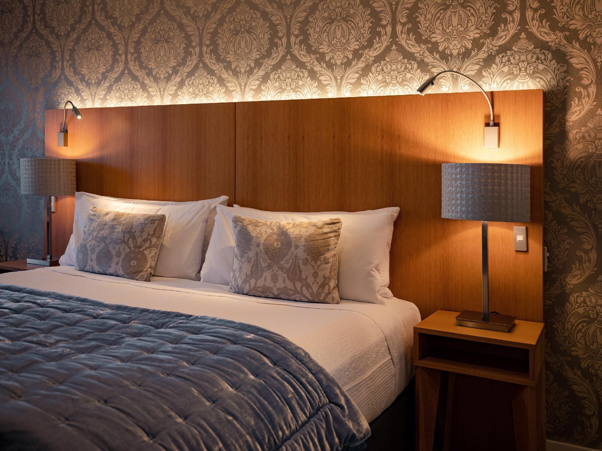 Deluxe Accessible Room