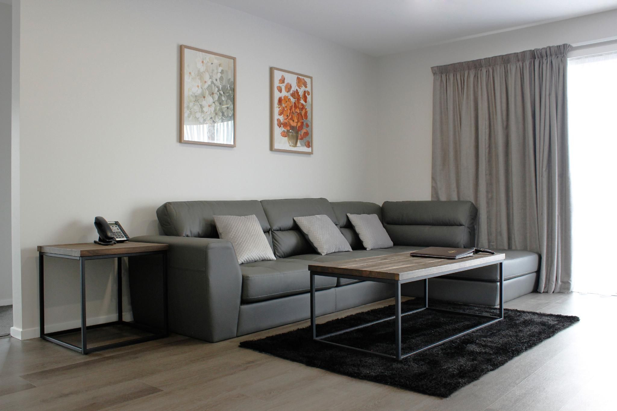 Superior Family Room for 6 People