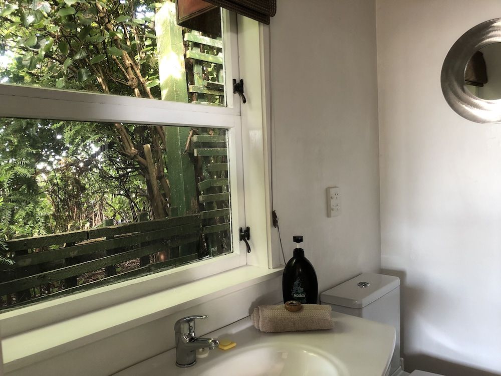 Mount Hobson Boutique Accommodation Panoramic Cottage, Kitchen, Mountain View 6