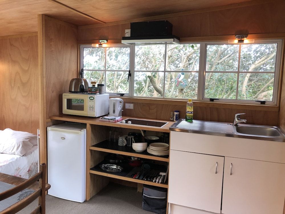 Mount Hobson Boutique Accommodation Cabin, Kitchenette, Mountain View 8
