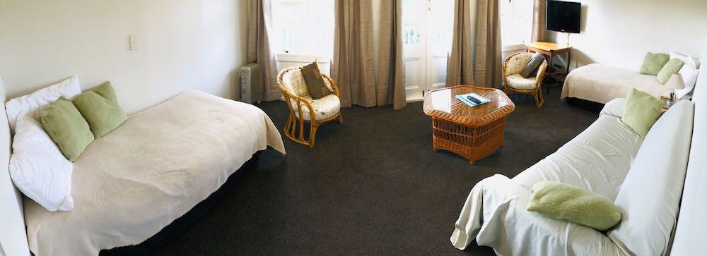 Waiheke Island Motel 2 Bedroom Homestead 3