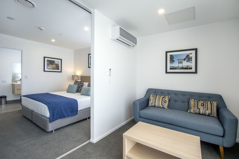 Ramada Suites By Wyndham Albany Apartment, 1 Bedroom, Non Smoking 2