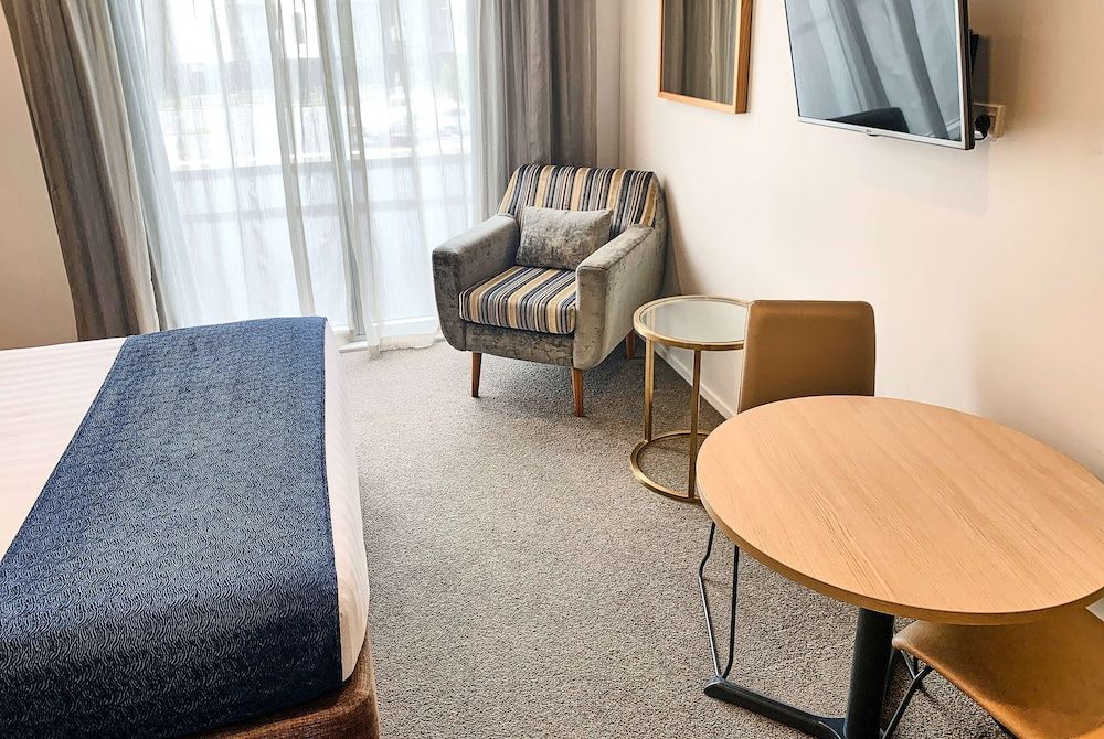 Ramada Suites By Wyndham Albany Studio, Non Smoking (Apartment) 13