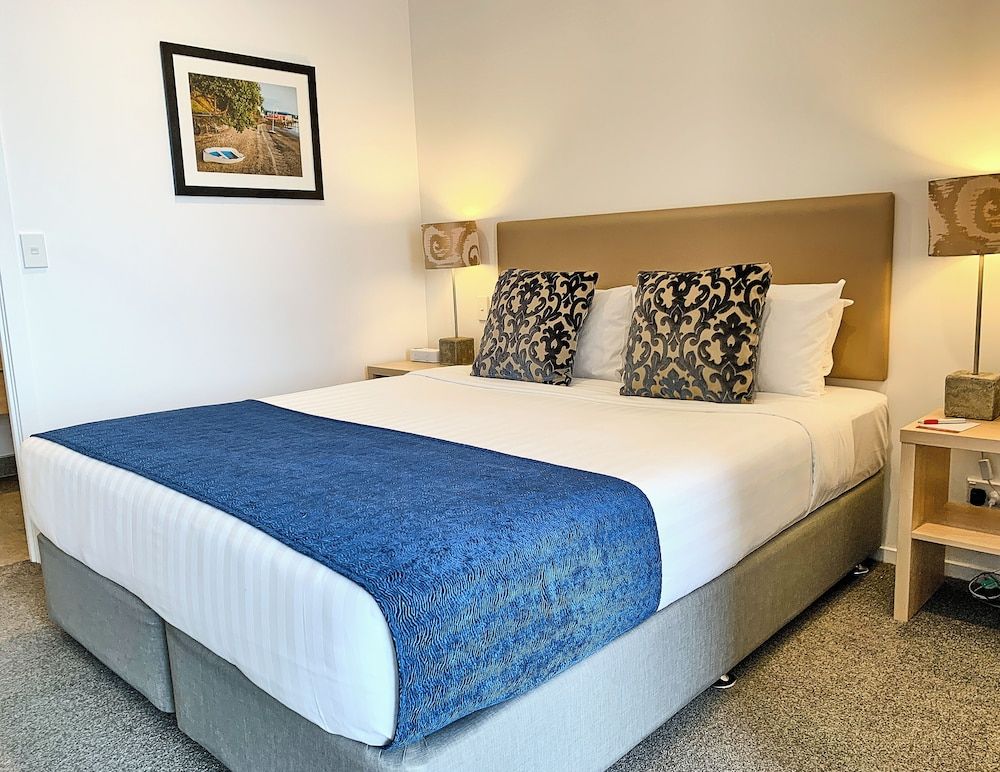 Ramada Suites By Wyndham Albany Apartment, 1 Bedroom, Non Smoking 3